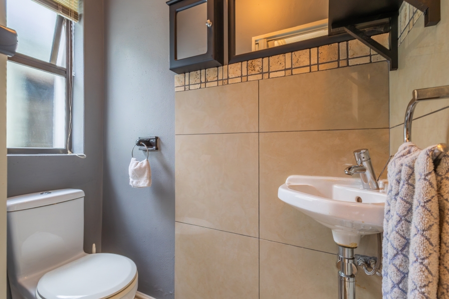 3 Bedroom Property for Sale in Knysna Central Western Cape